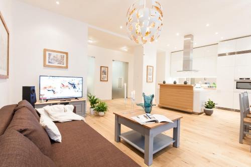 Residence Glamour Excellent Room Type - Two Connected Two-Bedroom Apartments (13 Adults)