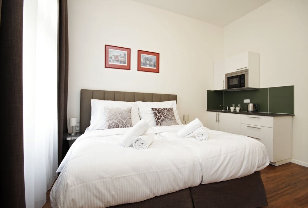 Elizabeth Suites Room Type - Superior Suite