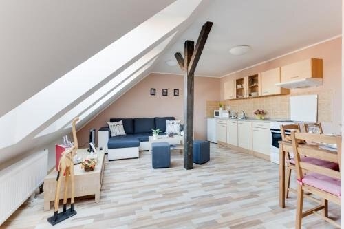 Jane's Attic Apartment - Tap to explore photos