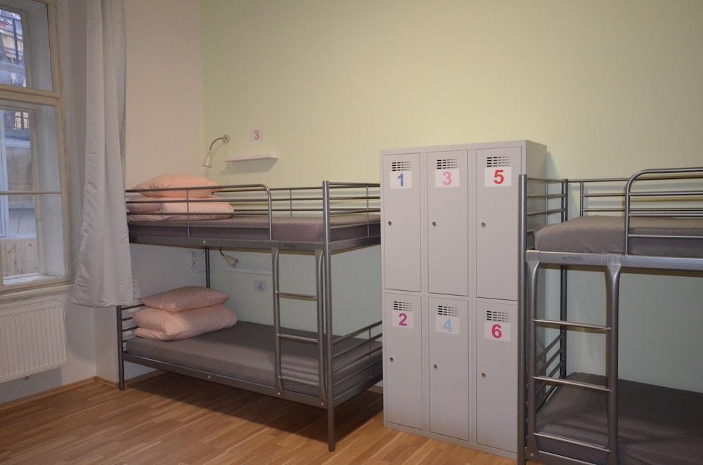 Travel & Joy backpackers Room Type - Basic Shared Dormitory, Mixed Dorm, City View (101)