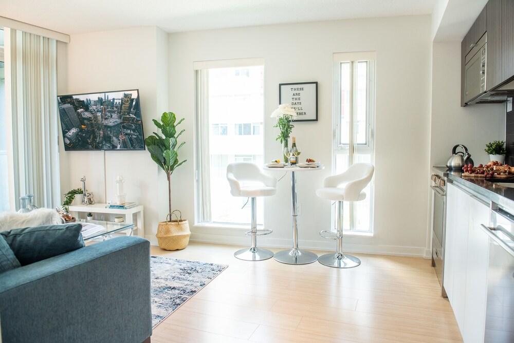 QuickStay - Premium 2-Bedroom with CN Tower & Lake Views - Tap to explore photos