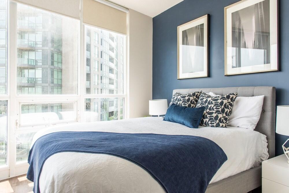 QuickStay CN Tower View Condo in Fort York - Tap to explore photos