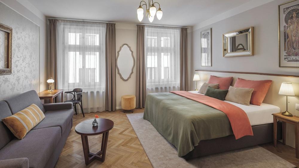 SeNo 6 Apartments Room Type - Superior Apartment, 1 Bedroom