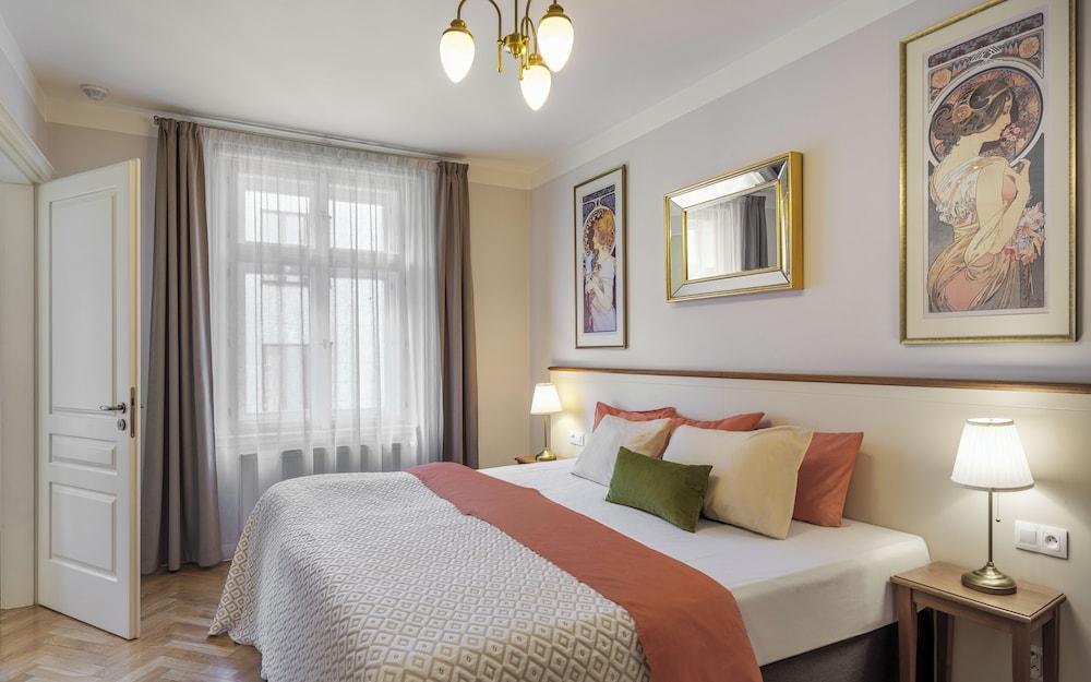 SeNo 6 Apartments Room Type - Deluxe Apartment