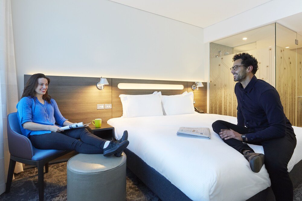 Holiday Inn Express SYDNEY MACQUARIE PARK - Tap to explore photos