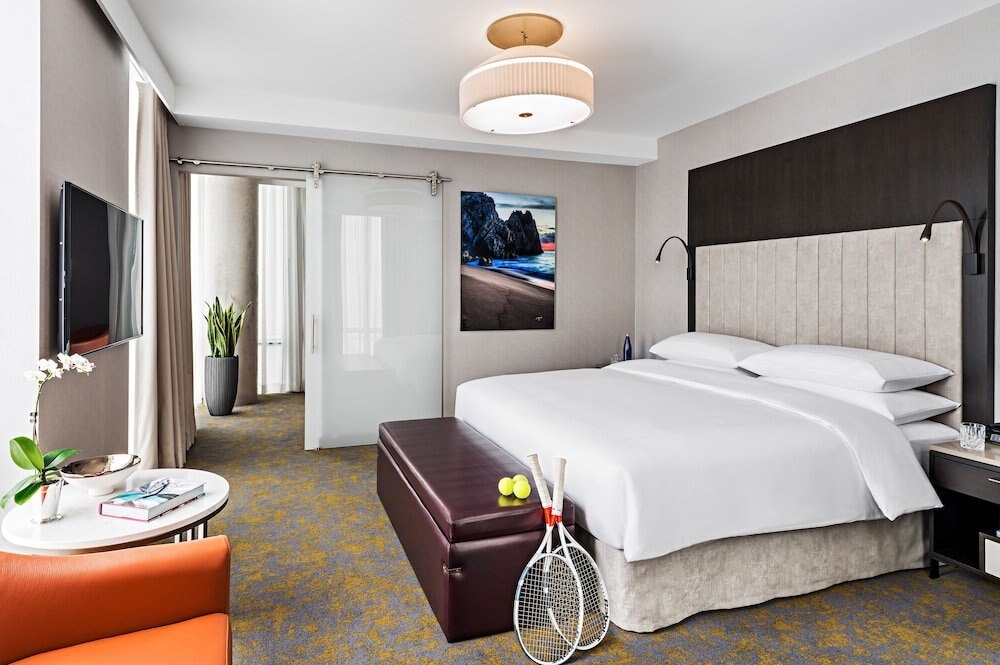 Hotel X Toronto, a Destination by Hyatt Hotel Room Type - Premium Suite, 1 Bedroom Hotel X Toronto, a Destination by Hyatt Hotel Room Type - Premium Suite, 1 Bedroom