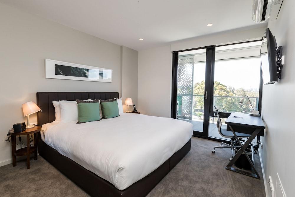 The Branksome Hotel And Residences Room Type - 2 Bedroom with Study/Bedroom Wilkinson Suite (Balcony)