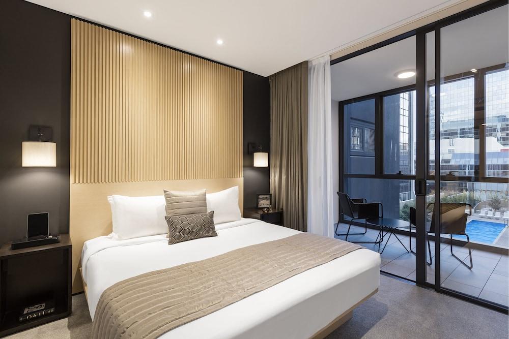 SKYE Hotel Suites Parramatta Room Type - Premier 2 King