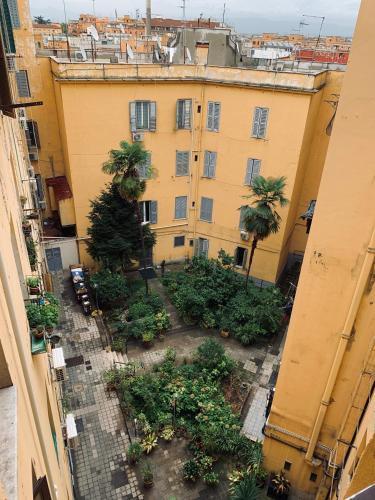 Lele Rooms San Lorenzo - Tap to explore photos