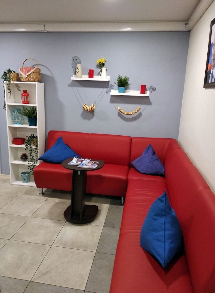 Russland Hostel - Tap to explore photos