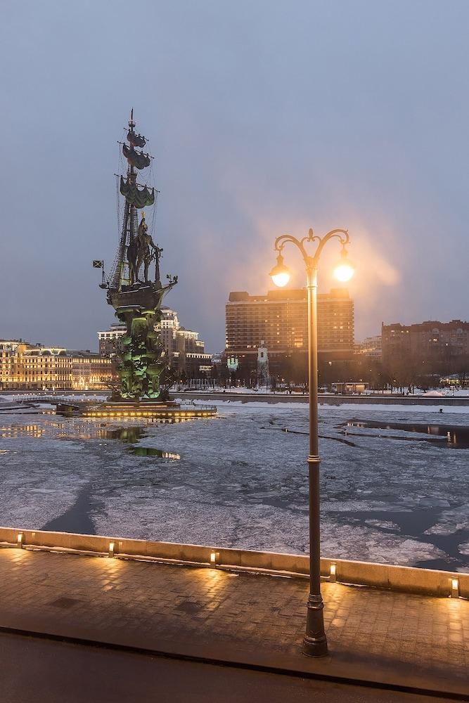 Winterfell on Kropotkinskaya - Tap to explore photos