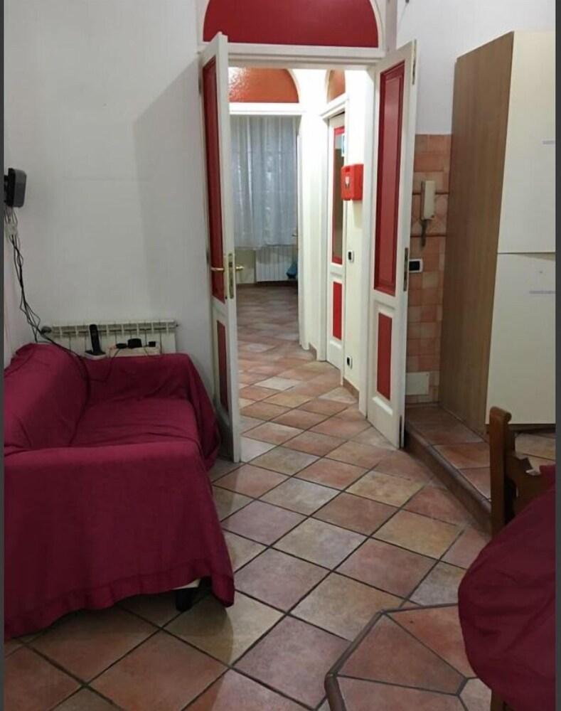Zidan Guest House - Tap to explore photos