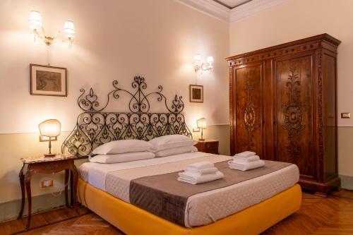 Sant'Ivo Apartments - Tap to explore photos