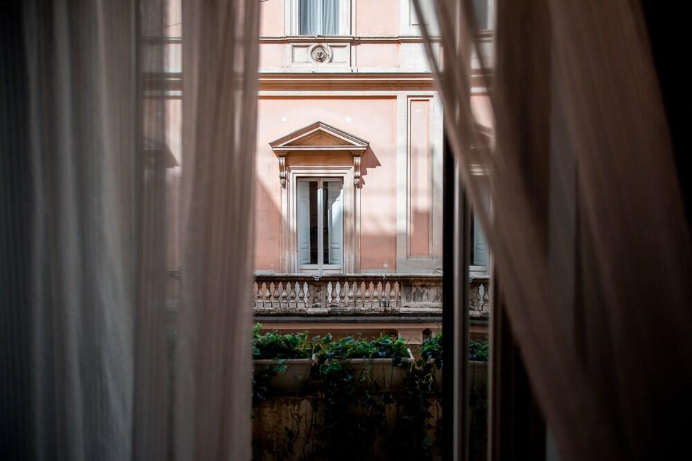 Boutique Centrale Palace Hotel - Tap to explore photos