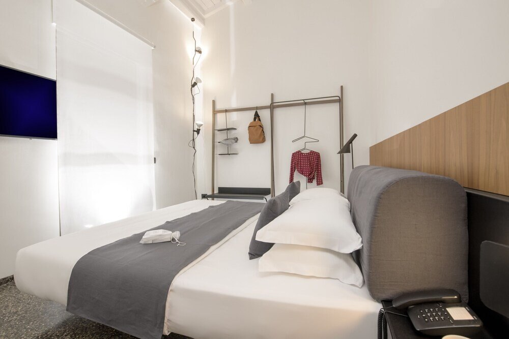 Hotel Royal Bissolati Room Type - Deluxe Double or Twin Room