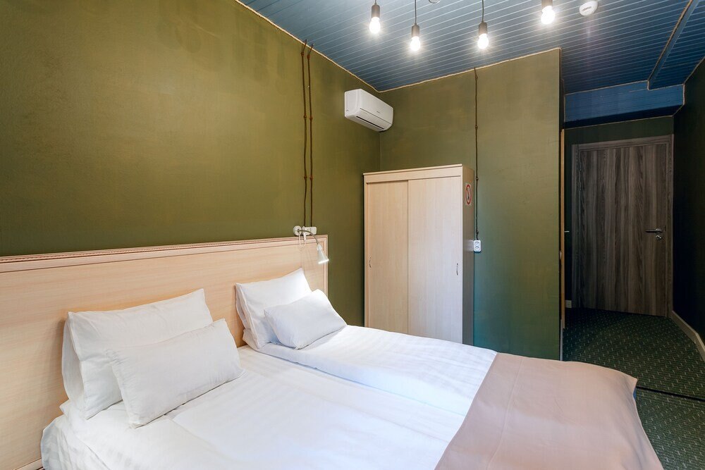 Loft Hotel P12 - Tap to explore photos