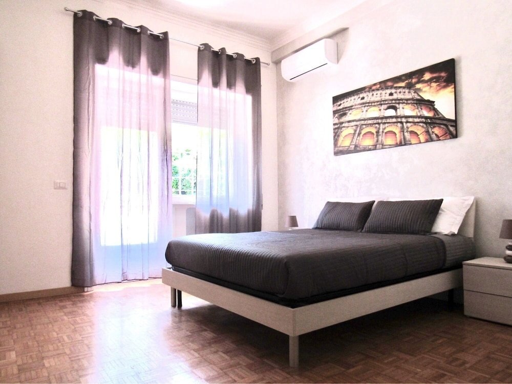 Roema Guest House Room Type - Double Room, Balcony