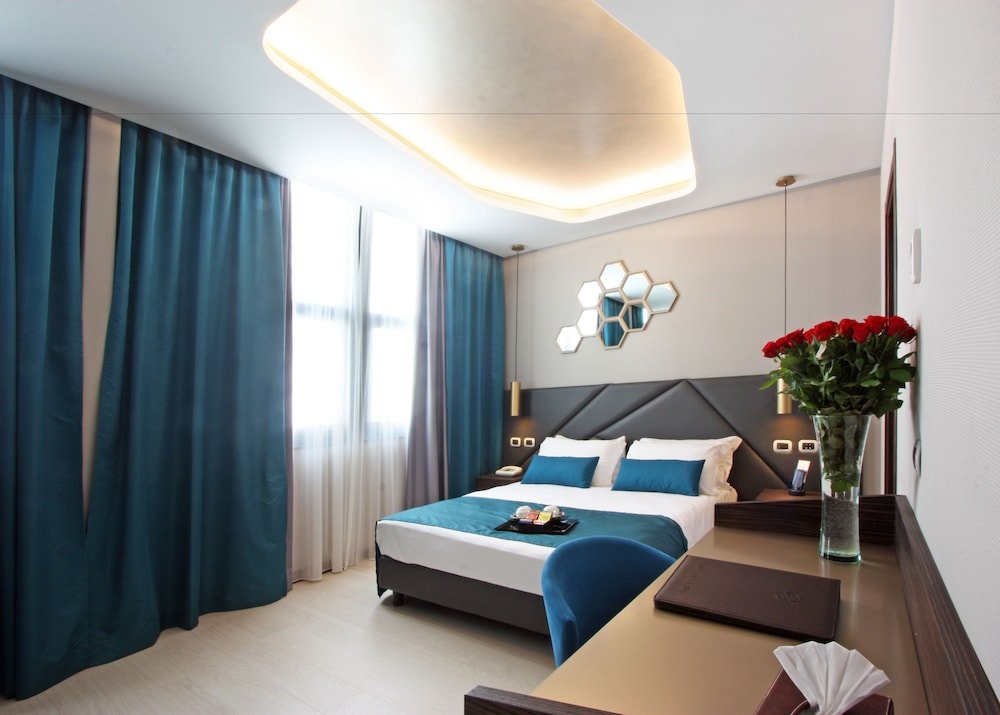 The Hive Hotel Room Type - Junior Suite