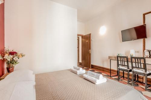Ariana Luxury Guest House - Tap to explore photos