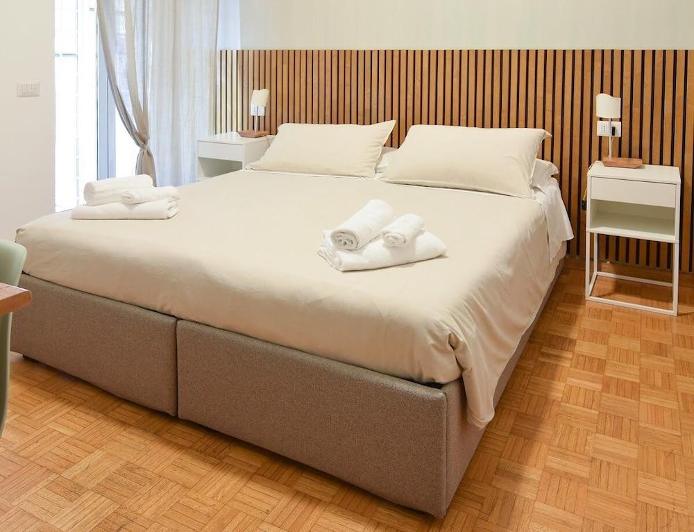 B&B Casa Cimabue Roma Room Type - Double Room, Private Bathroom
