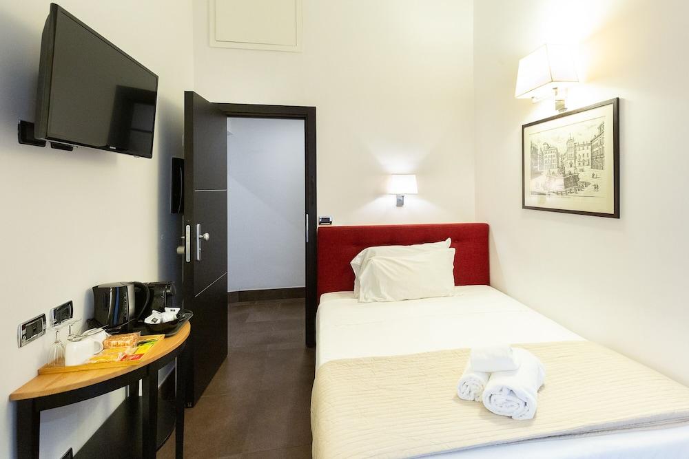 Suitinn19 Room Type - Economy Room (Small room)