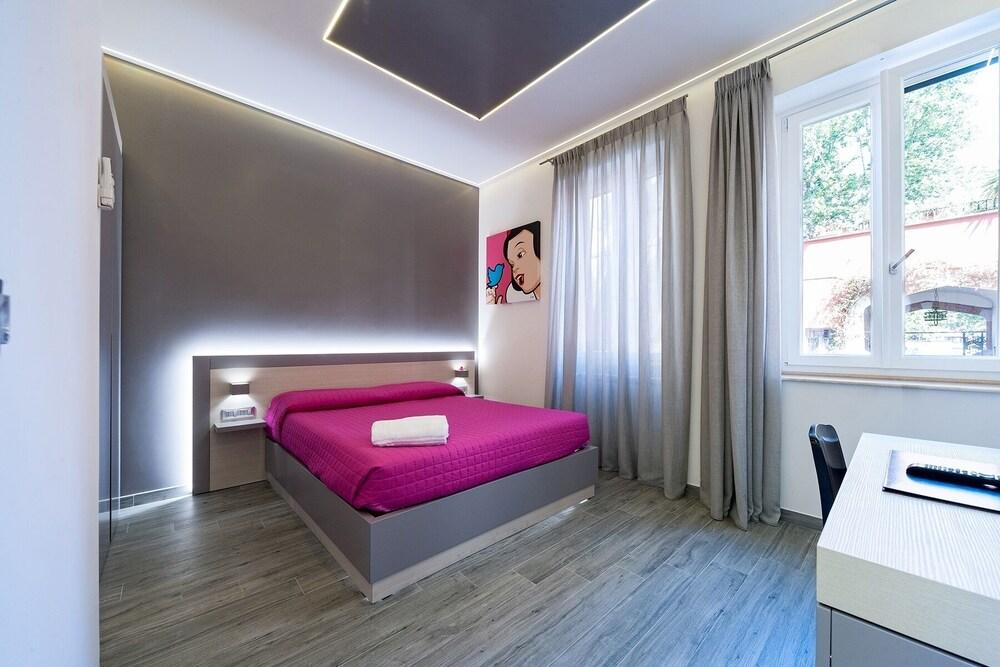 Guesthouse POP Room Type - Double Room