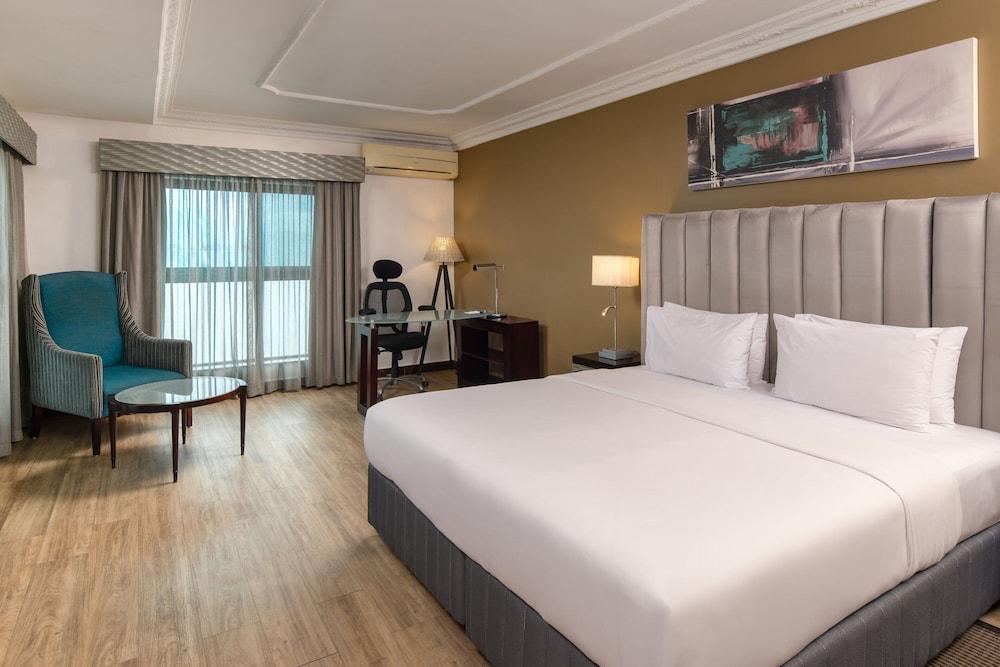 Protea Hotel by Marriott Lagos Kuramo Waters Room Type - Room, 1 King Bed