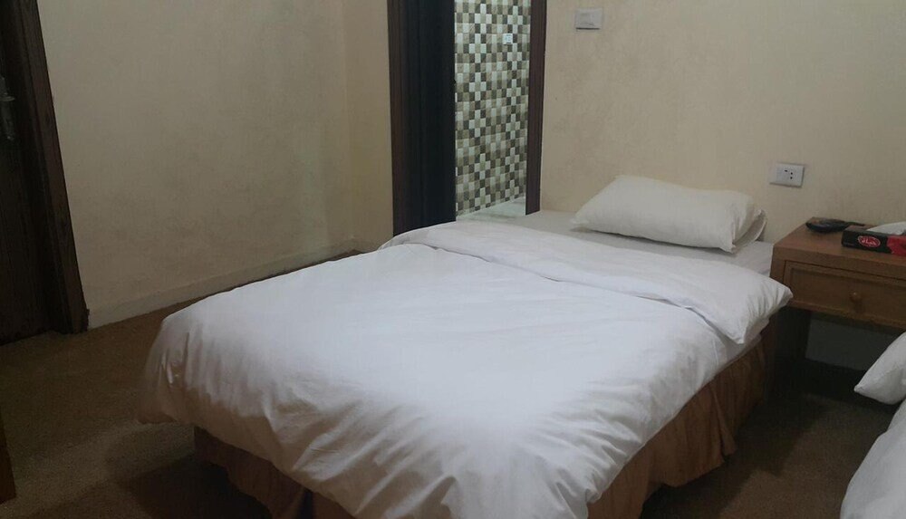 Al-Houriat Hotel Room Type - Basic Double or Twin Room