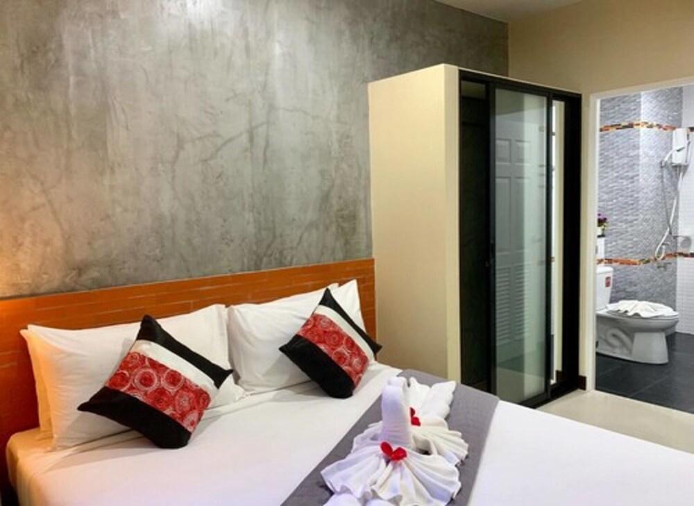 Isayarada Apartment Room Type - Standard Triple Room