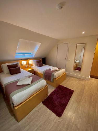 Holtwhites Hotel Room Type - Twin Room