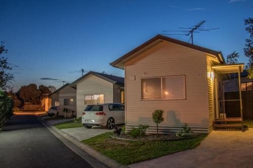 BIG4 Mornington Peninsula Holiday Park Room Type - Standard Family Room
