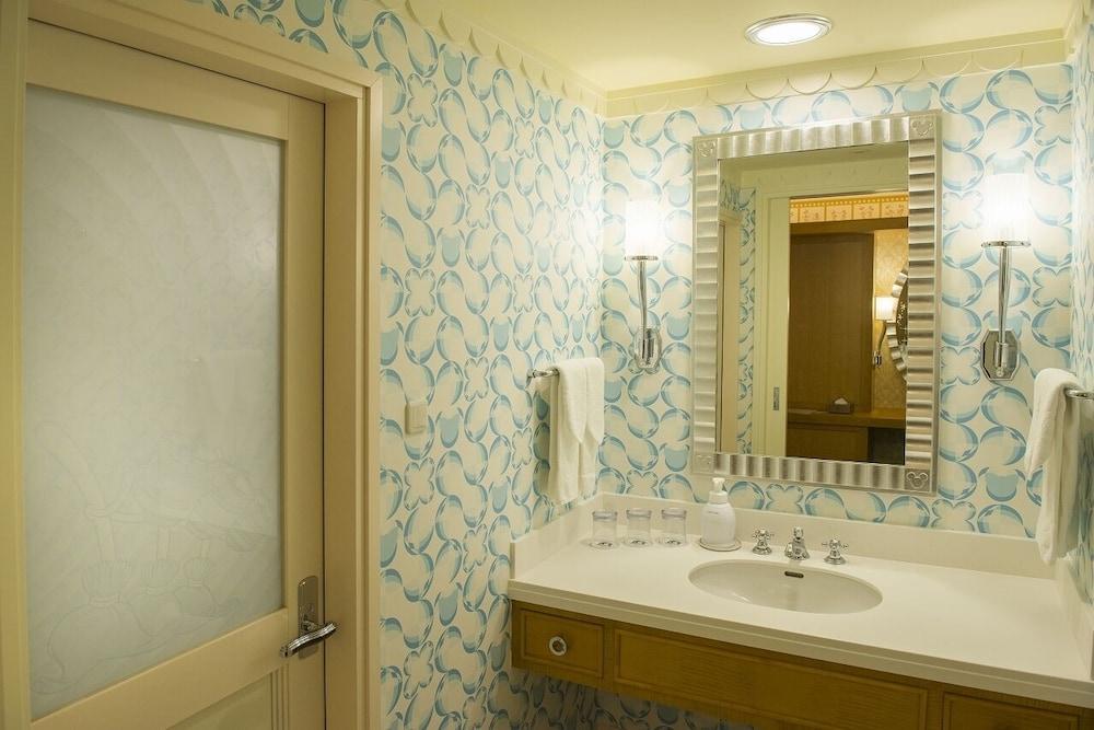 Disney Ambassador Hotel - Tap to explore photos