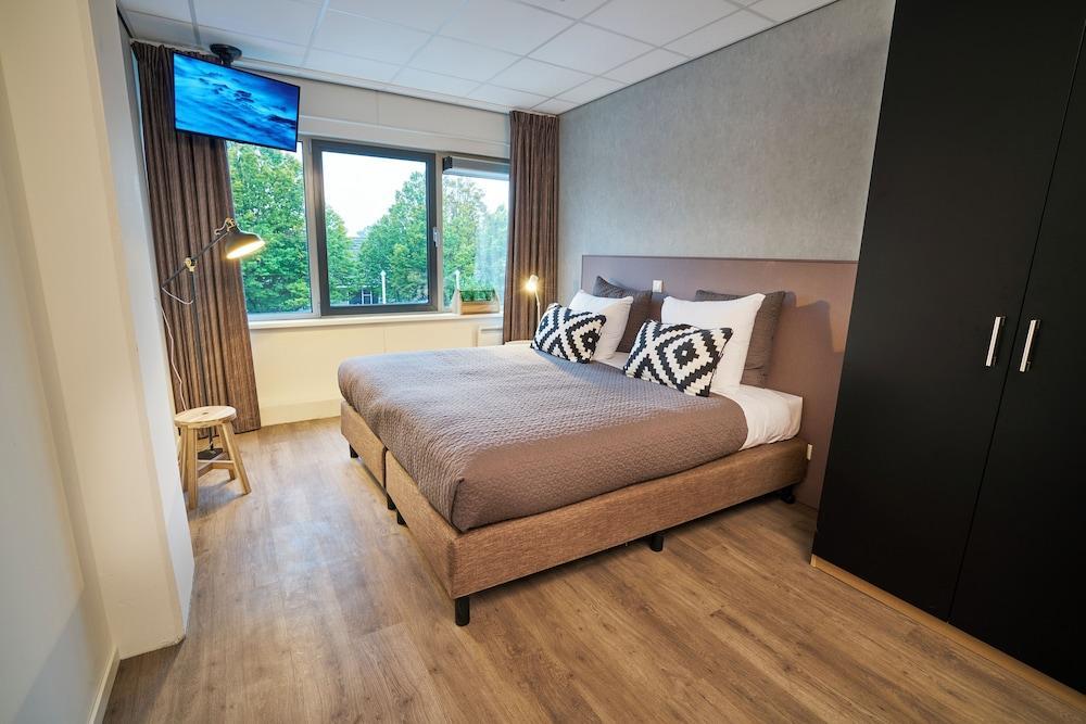 Amrâth Apart Hotel Schiphol Badhoevedorp - Tap to explore photos