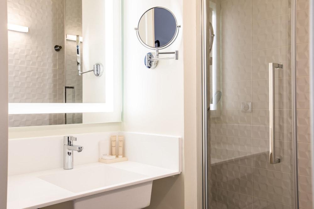 Hôtel Mercure Paris Gennevilliers Room Type - Standard Room, 2 Twin Beds