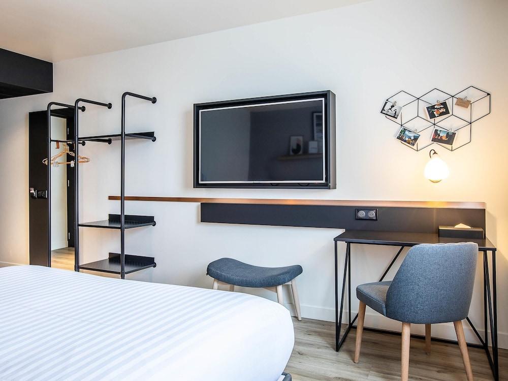 Hôtel Mercure Paris Gennevilliers - Tap to explore photos