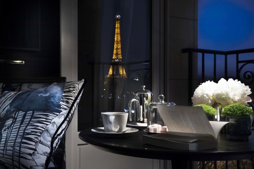 Le Damantin Hôtel & Spa Room Type - Deluxe Eiffel room