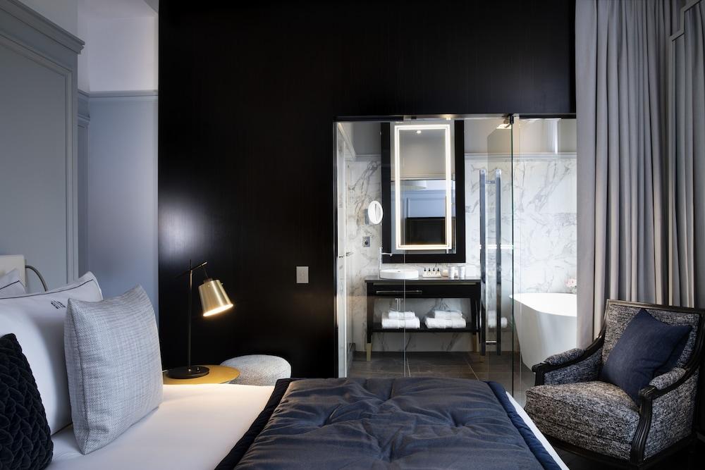 Le Damantin Hôtel & Spa Room Type - Prestige Eiffel room
