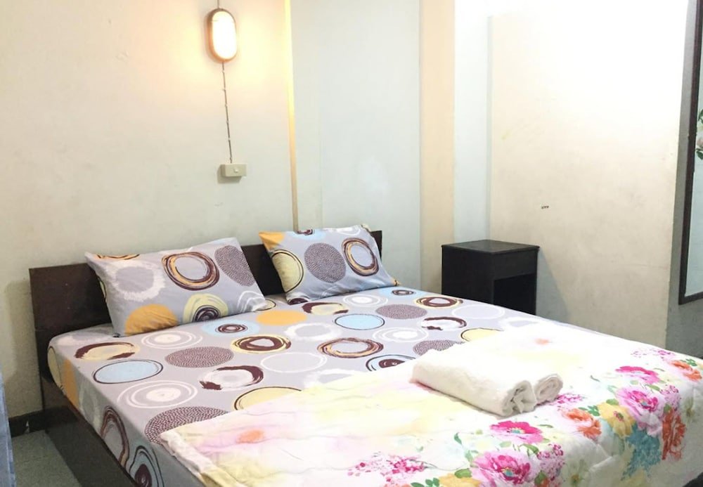 Nat 2 Guest House Room Type - Standard Double Room with Air-Conditioner and Private Bathroom Nat 2 Guest House Room Type - Standard Double Room with Air-Conditioner and Private Bathroom