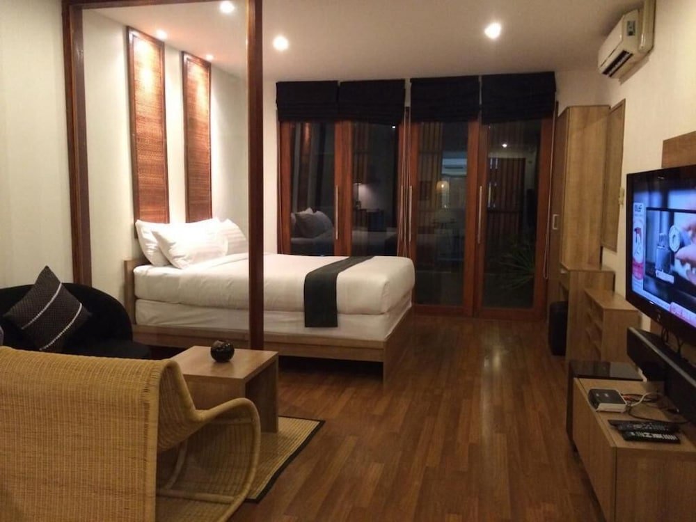5ive Beach House Hotel Room Type - Flaherty Suite