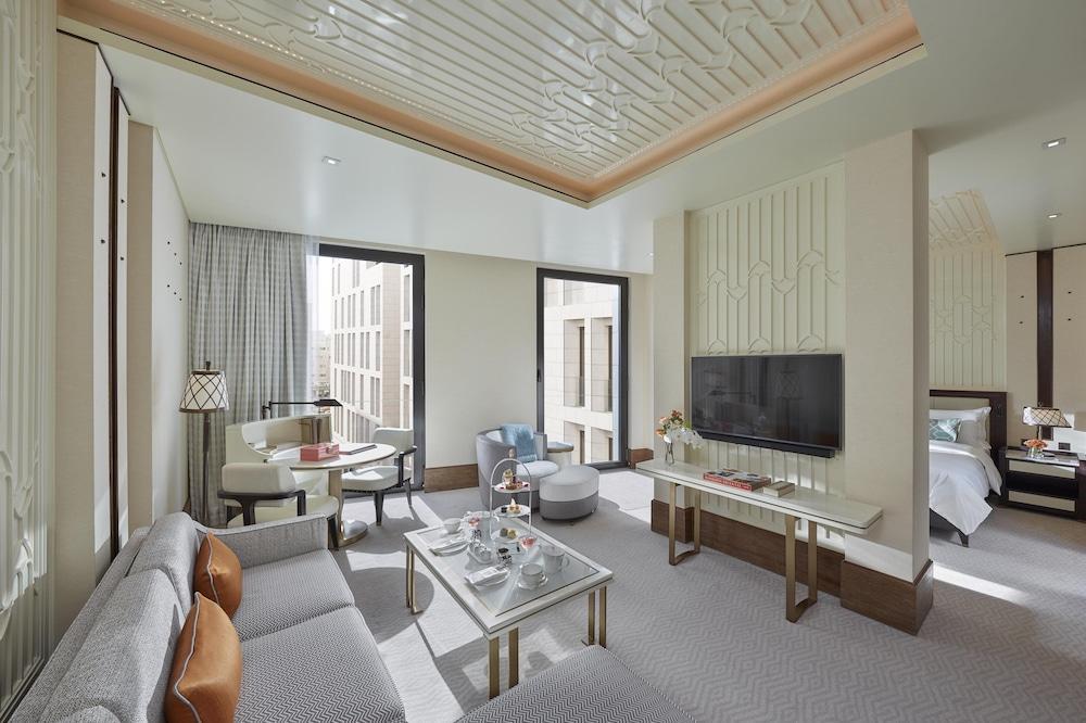 Mandarin Oriental, Doha Room Type - Studio Suite, 1 King Bed