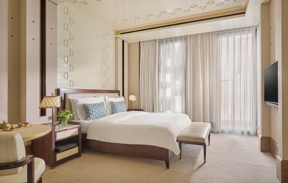 Mandarin Oriental, Doha Room Type - Family Room (Deluxe, King) Mandarin Oriental, Doha Room Type - Family Room (Deluxe, King)