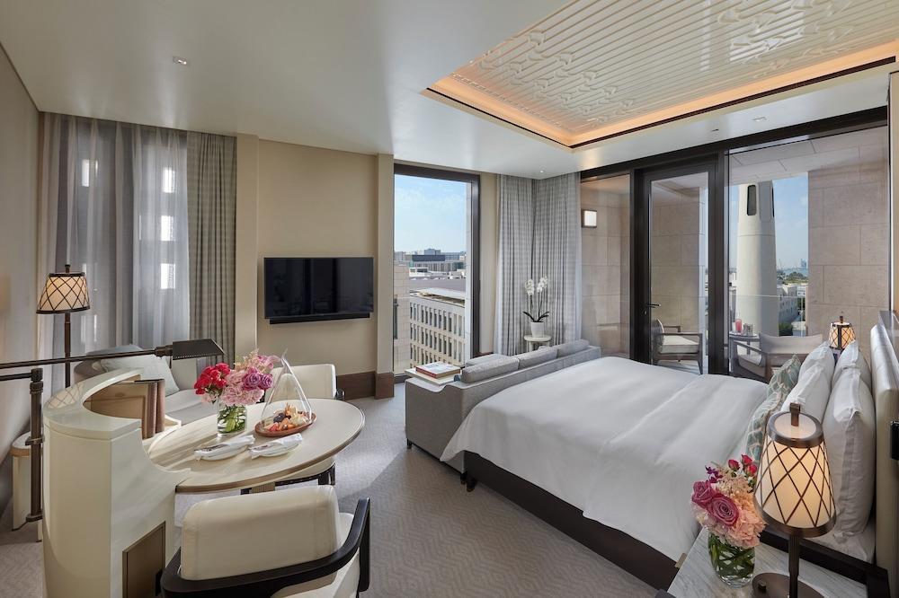 Mandarin Oriental, Doha Room Type - Premier Room, 1 King Bed