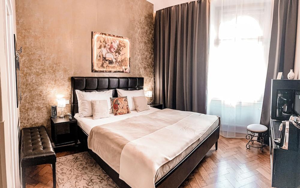 Alfons Boutique Hotel Room Type - Standard Double Room, 1 Bedroom, Private Bathroom, Ground Floor