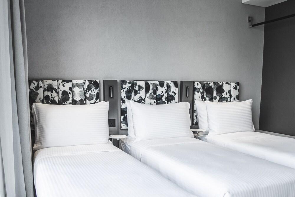 Page148, Page Hotel Room Type - Triple Room