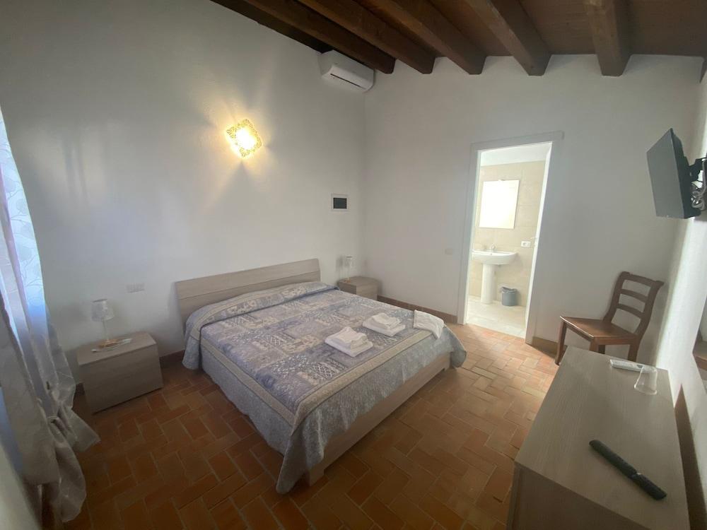 Agriturismo Il Borgo - Tap to explore photos