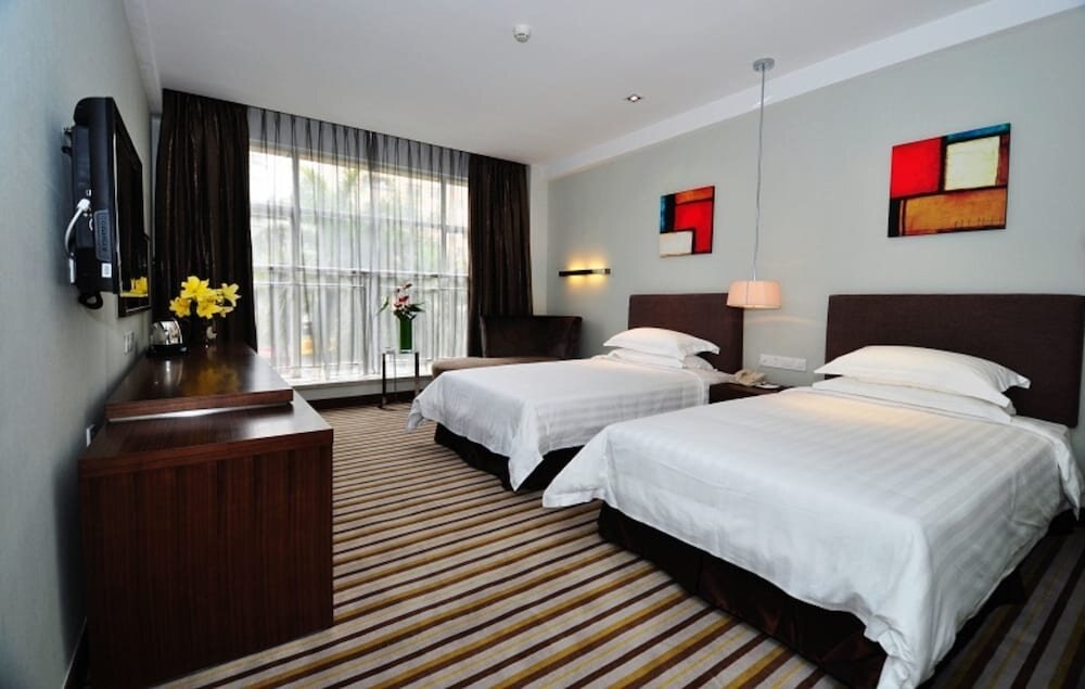 Poly Hotel Room Type - Standard Twin Room
