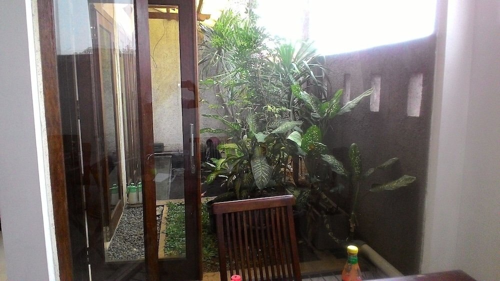 Rumah Kost - Tap to explore photos