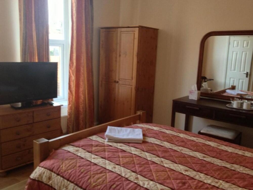 Dharma Lodge Room Type - Superior Double Room
