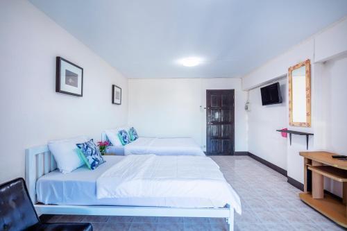 Penyos Suite Room Type - Family Suite with Balcony Penyos Suite Room Type - Family Suite with Balcony