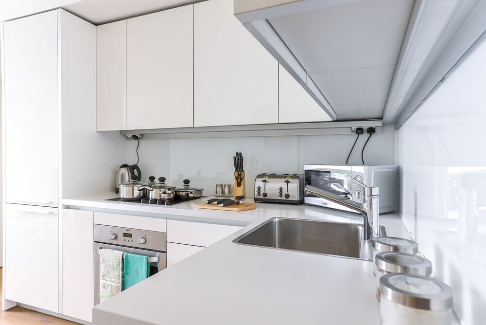 High Living Cosy Flat Next to Zone 1 - Tap to explore photos